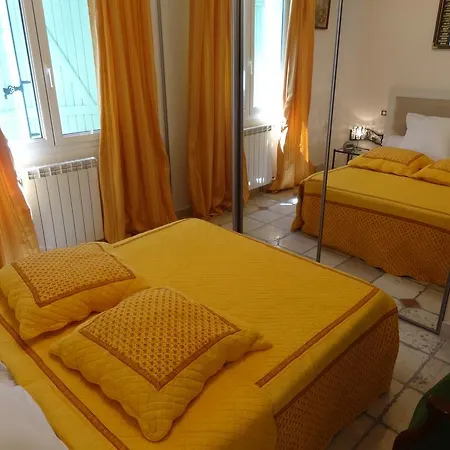 Apartment Locations Des Alpilles Saint-Remy-de-Provence