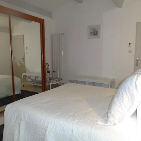 Apartment Locations Des Alpilles Saint-Remy-de-Provence