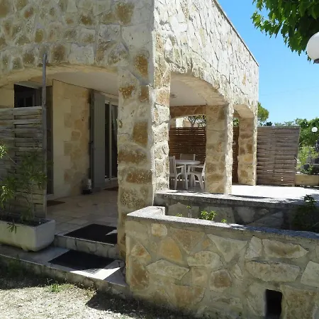 Apartment Locations Des Alpilles Saint-Remy-de-Provence
